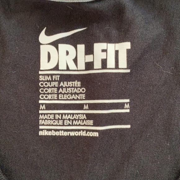 Women’s Nike athletic top. M, black - Picture 2 of 3